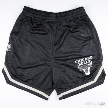 Chicago Bulls NBA Black and White Strip Shorts | Original Product