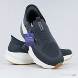 Skechers Hands Free Slip-ins: GO WALK Arch Fit 2.0 – Hyper Burst (Navy/White) - Photo 21