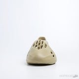Yeezy Foam RNNR Sulfur - Photo 2