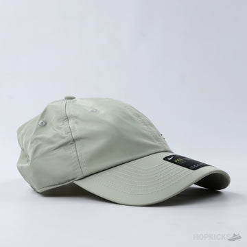 Nike Sportswear Heritage 86 Cap – Pale Vanilla / Metallic Silver