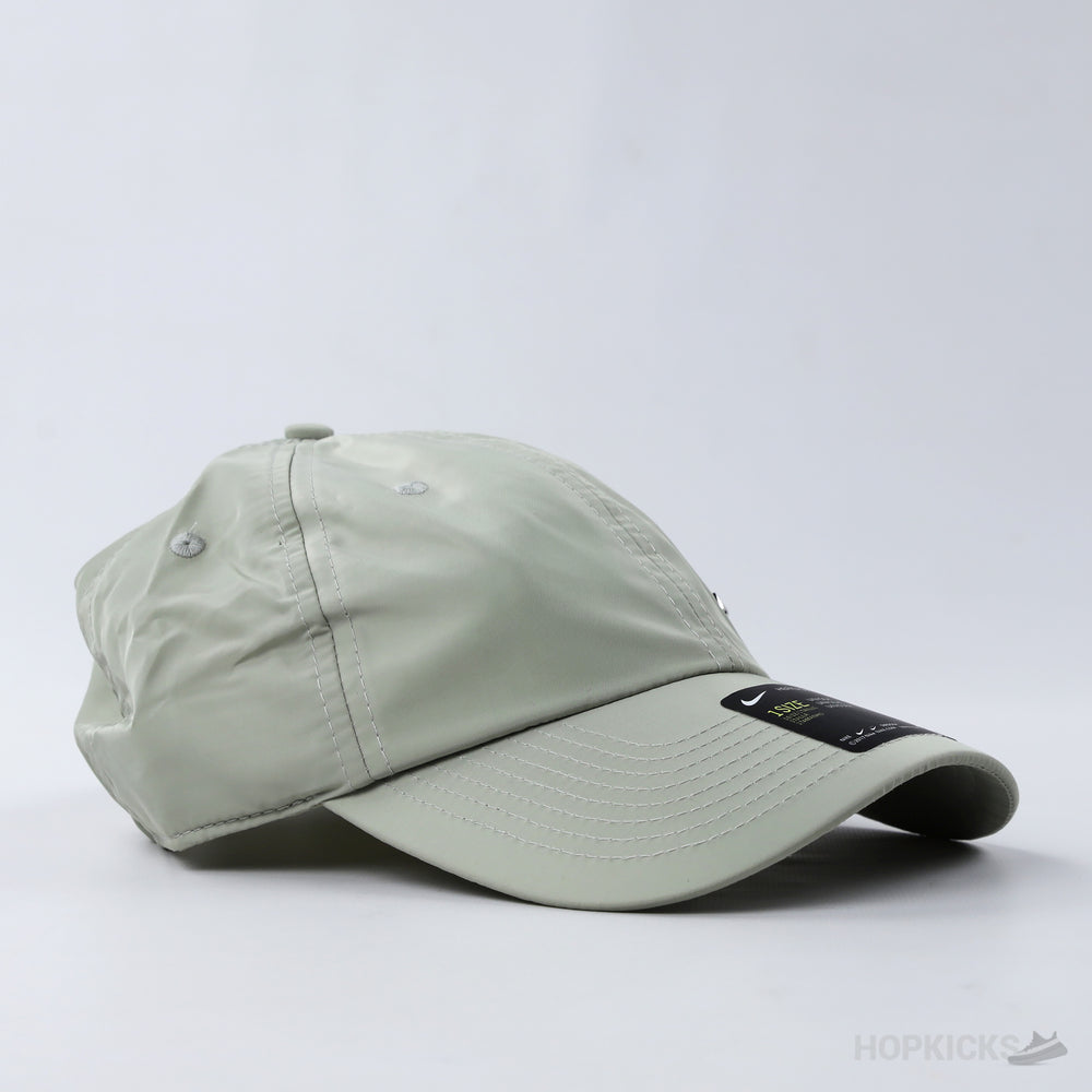 Nike Sportswear Heritage 86 Cap – Pale Vanilla / Metallic Silver