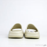 Yeezy Slide Crease - Photo 6