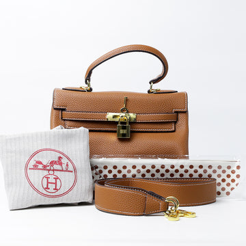 Hermès Kelly Sellier 20 Brown Epsom Gold Hardware (Dot Perfect)