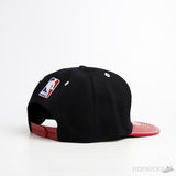 NBA Chicago Bulls Snapback Black Red Cap - Photo 2