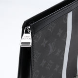 Louis Vuitton Clutch Bag - Photo 3