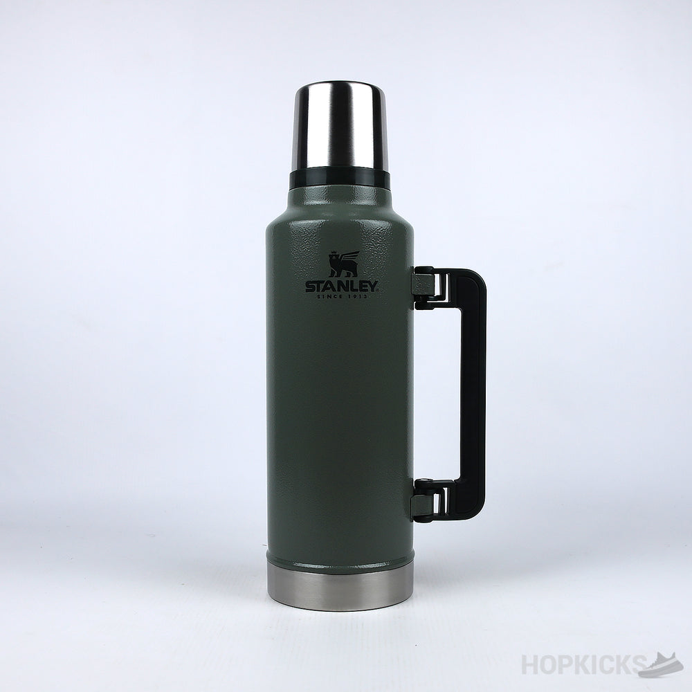 Legendary Classic Bottle Green (1.9L) (Dot Perfect)