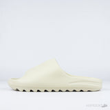 Yeezy Slides Sand - Photo 1