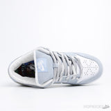 Sean Cliver X SB Dunk Low Holiday Special - Photo 5