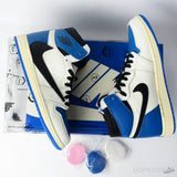 Air Jordan 1 High OG SP Fragment x Travis Scott - Photo 3