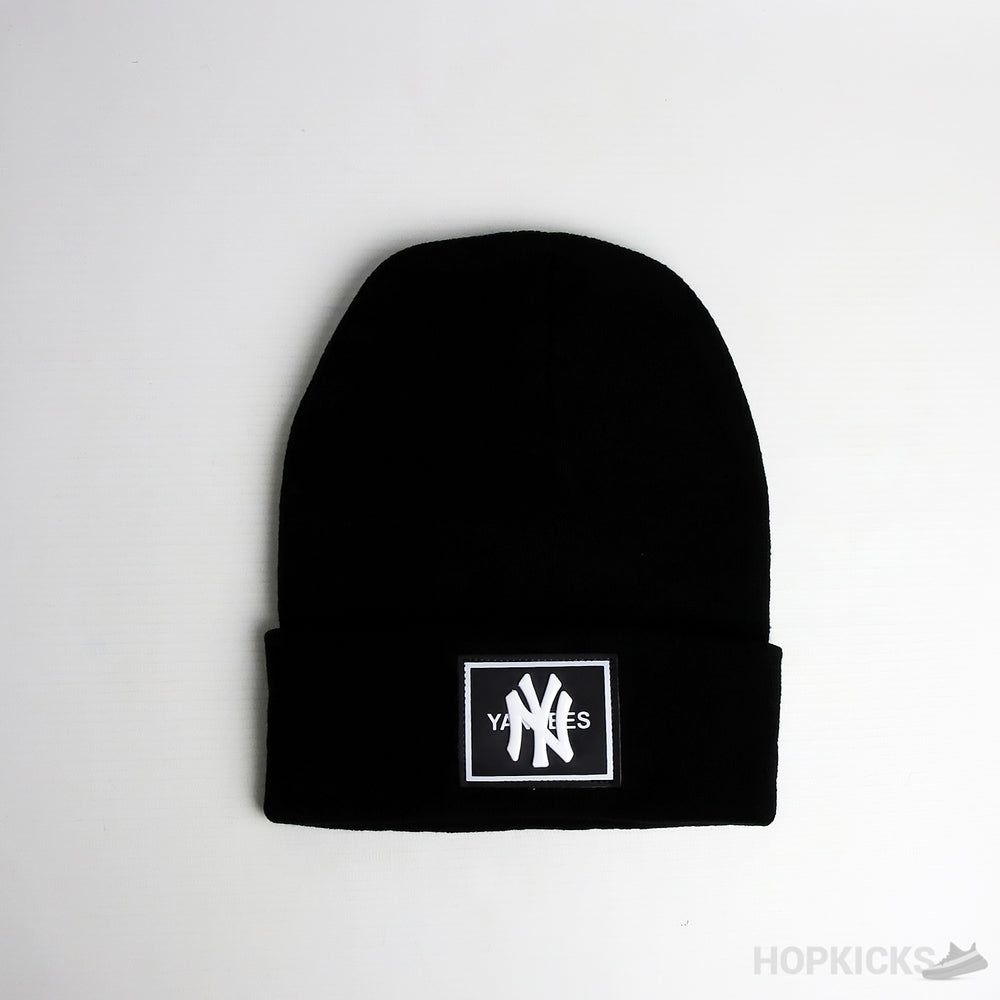 New York Yankees Patch Logo Black Beanie