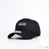 Patagonia P6 Label Black Cap - Photo 1