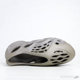 Yeezy Foam RNNR Mist (Premium) - Photo 7
