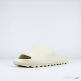 Yeezy Slides Sand - Photo 2