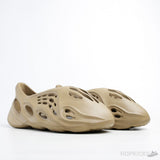 Yeezy Foam RNNR Desert Sand (Premium Batch) - Photo 10