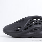 Yeezy Foam RNNR Charcoal (Premium Batch) - Photo 7