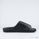Yeezy Slides Black - Photo 3