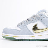 Sean Cliver X SB Dunk Low Holiday Special - Photo 7