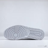 Travis Scott x Air Jordan 1 Low "White Party" (Dot Perfect) - Photo 6