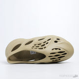 Yeezy Foam RNNR Sulfur - Photo 5