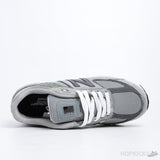 New Balance 990v5 Grey - Photo 5