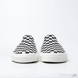 Vans Classic Checkerboard Slip-On (Dot Perfect) - Photo 6