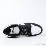 Air Jordan 1 Retro Black White - Photo 4