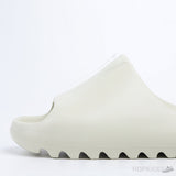 Yeezy Slide Pure - Photo 7