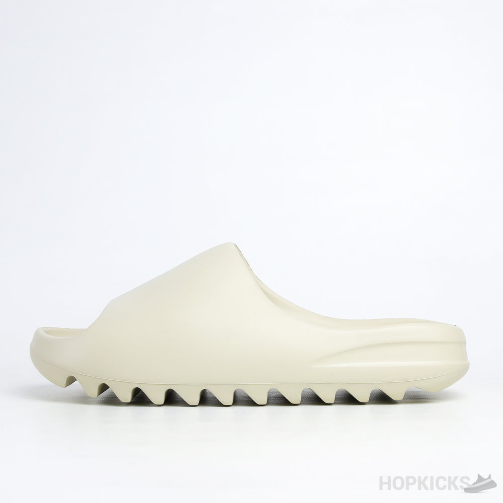 Yeezy Slide Crease