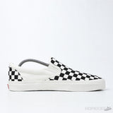 Vans Classic Checkerboard Slip-On (Dot Perfect) - Photo 3