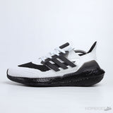 Ultra boost 21 Black & White - Photo 1