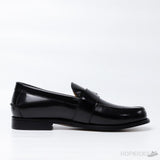 Gucci Logo-Plaque Leather Loafer (Dot Perfect) - Photo 3