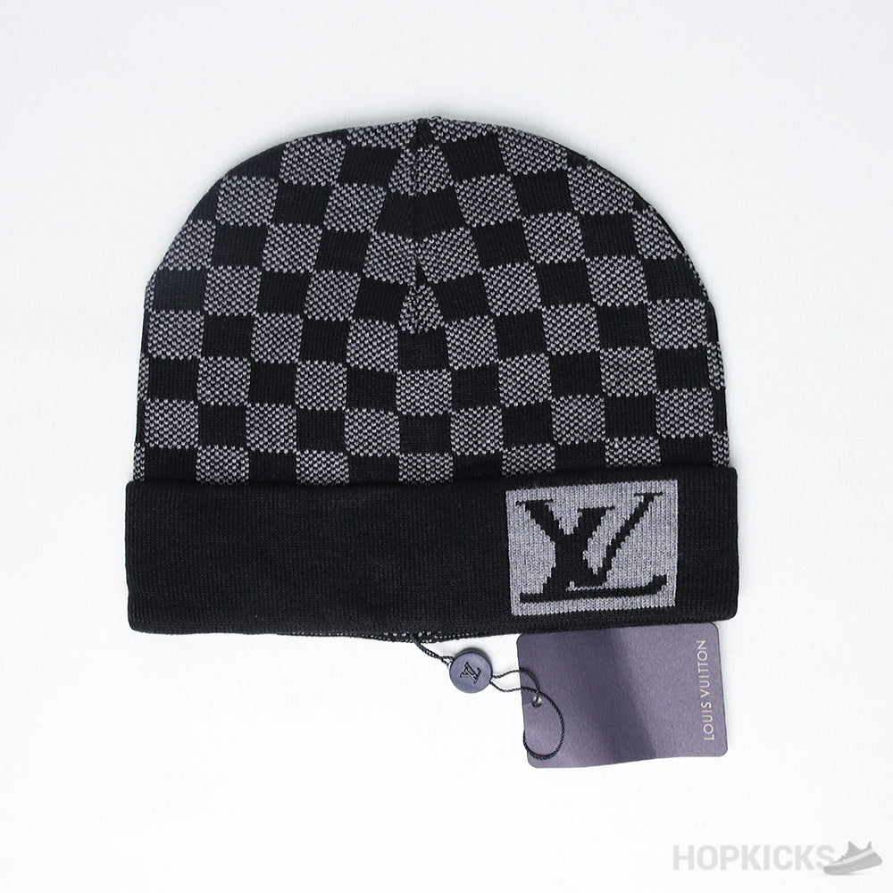 Luxurious Louis Vuitton Petit Set Damier Beanie