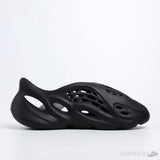 Yeezy Foam RNNR Onyx (Slight Def) - Photo 4