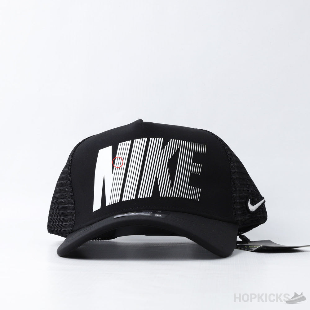 Nike Classic Trucker Black Cap (Minor Fault)