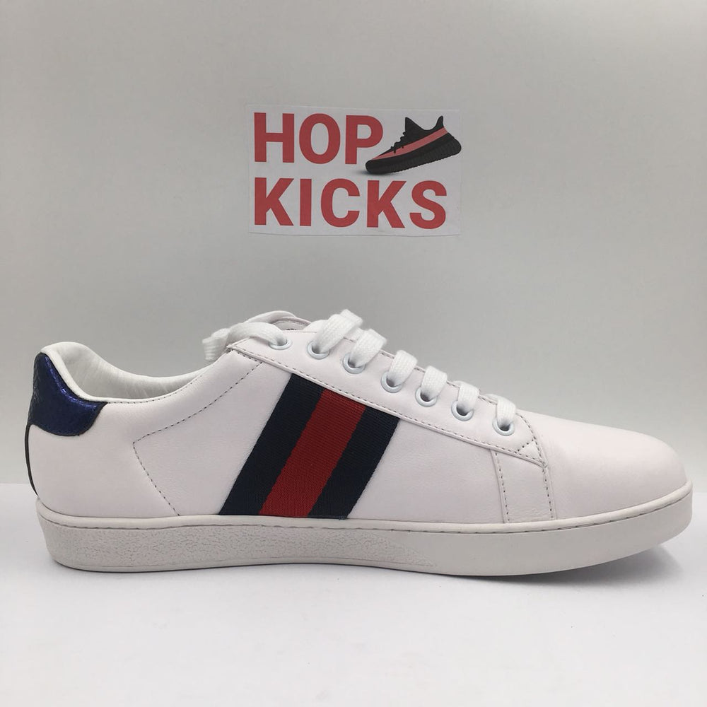 Plain Striped Luxury sneaker