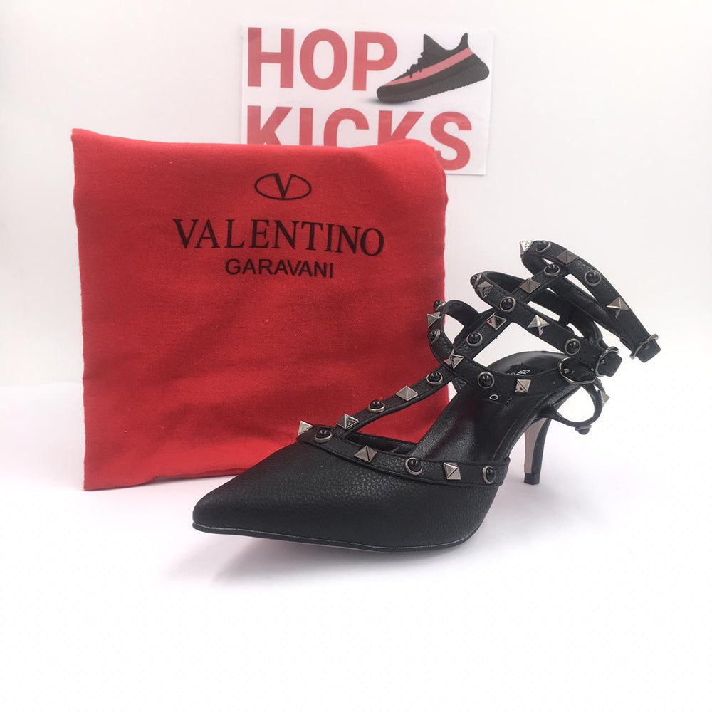 Designer VG RockStud Rolling Pumps