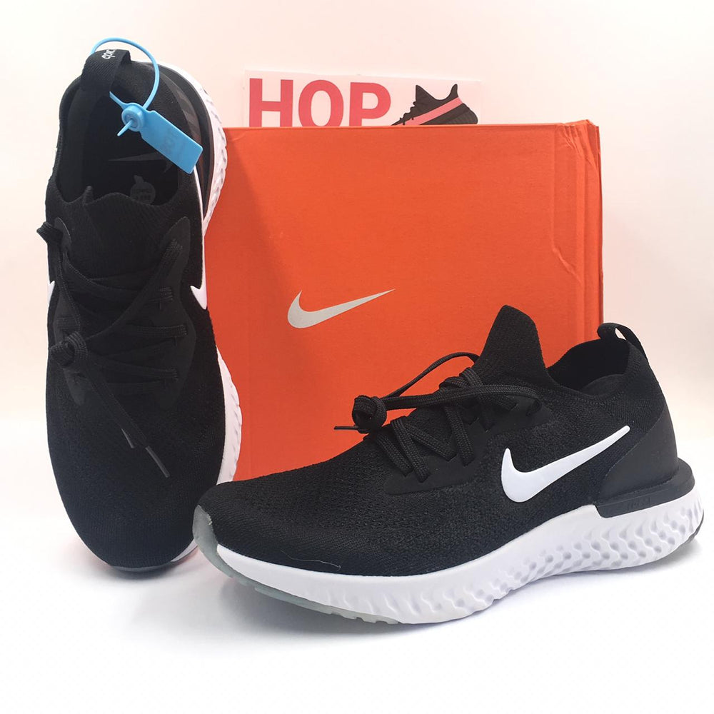 Epic React Flyknit Black/White