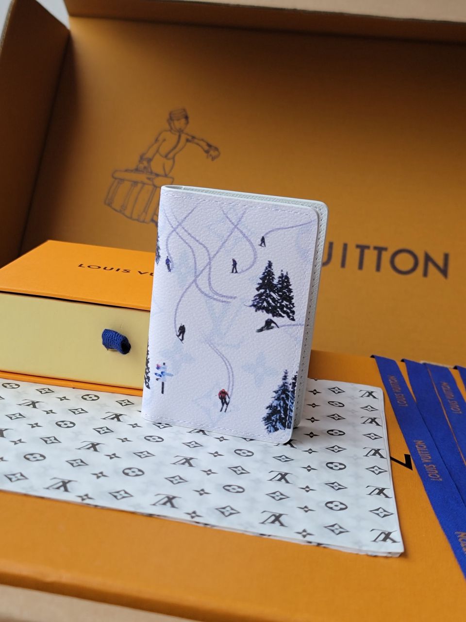 Louis Vuitton Pocket Organizer (Monogram Chess/Climbing Theme)