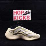 Yeezy Boost 700 V3 Azael [Premium Batch] - Photo 4
