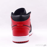 Air Jordan 1 Mid Banned - Photo 4
