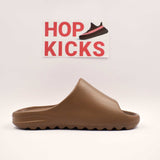 Yeezy Slides Earth Brown - Photo 3