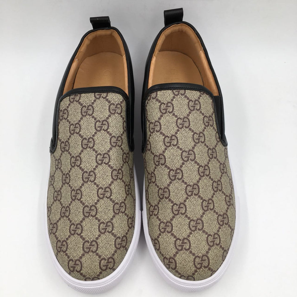 GUCCI Plain Loafers