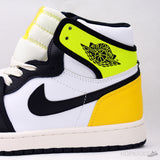 Air Jordan 1 Volt University Gold - Photo 7