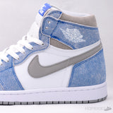 Air Jordan 1 Retro Hyper Royal - Photo 7
