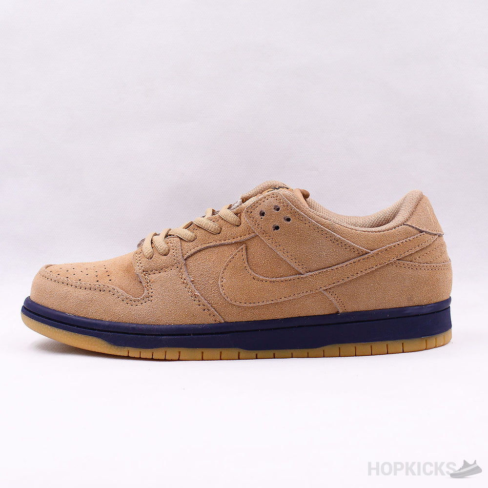SB Dunk Low Wheat Mocha