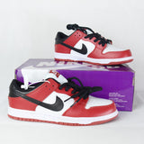 SB Dunk Low Pro Chicago - Photo 2