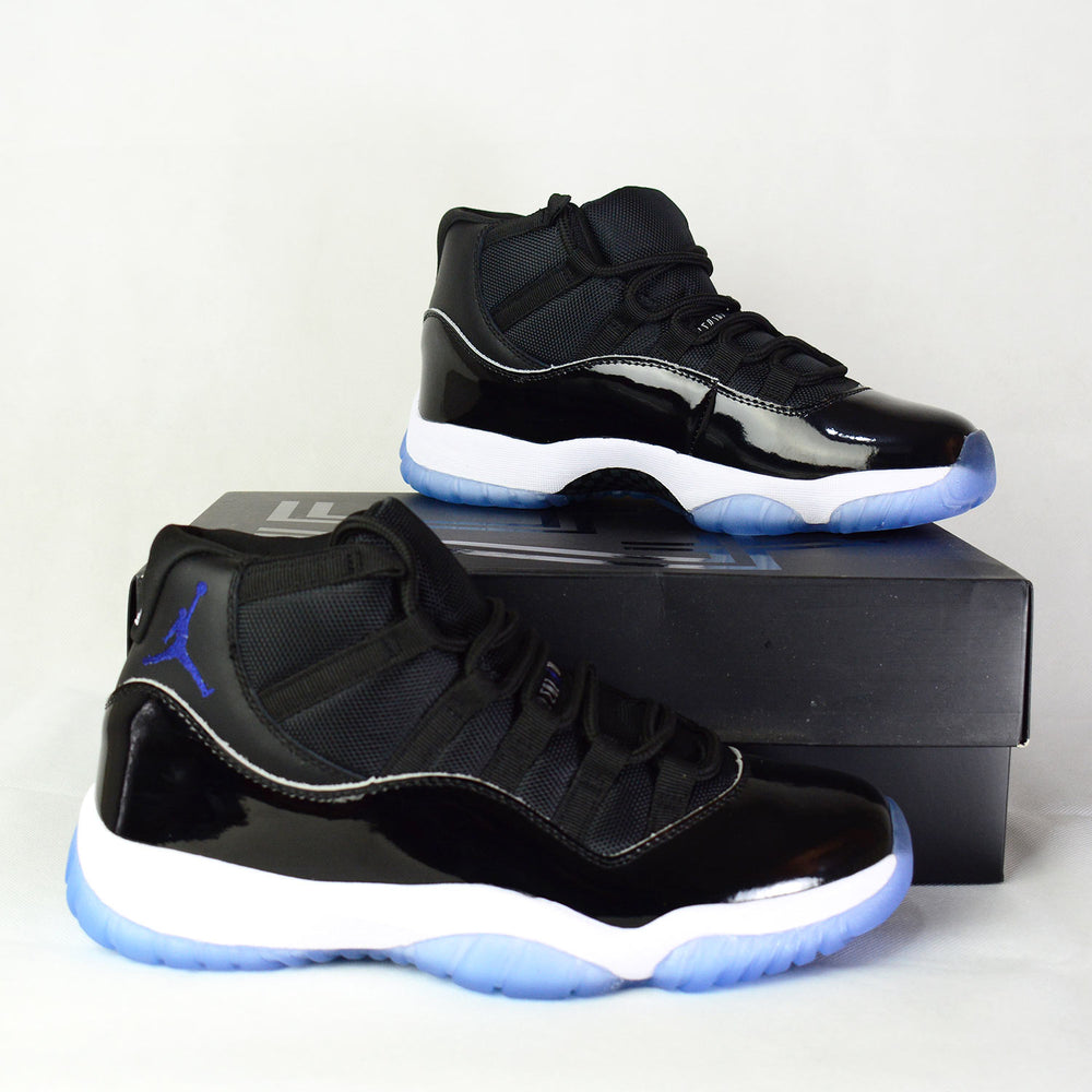 Air Jordan 11 Space Jam
