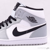 Air Jordan 1 Mid Light Smoke Grey - Photo 7